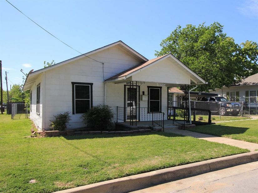 2920  Major Street , Fort Worth Texas 76112
