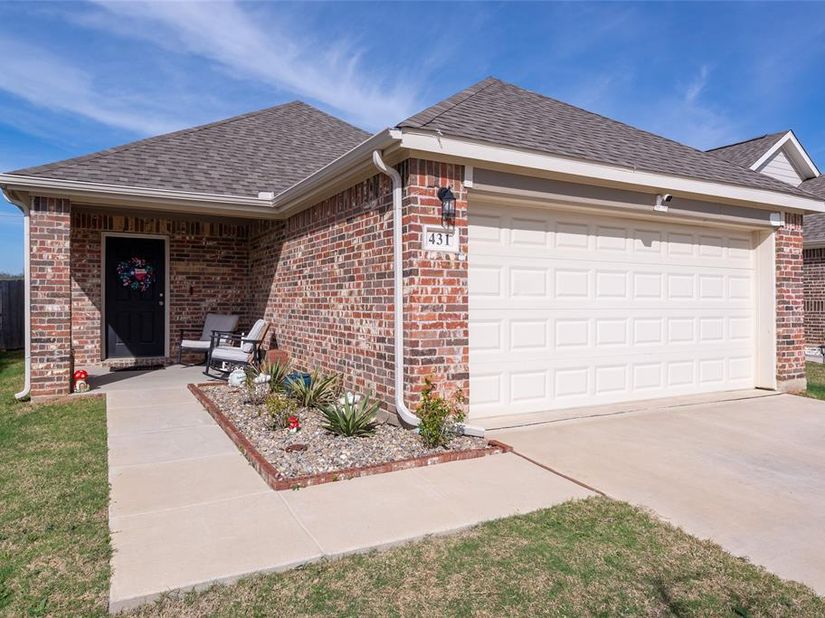 431  Woodhouse Way , Everman Texas 76140
