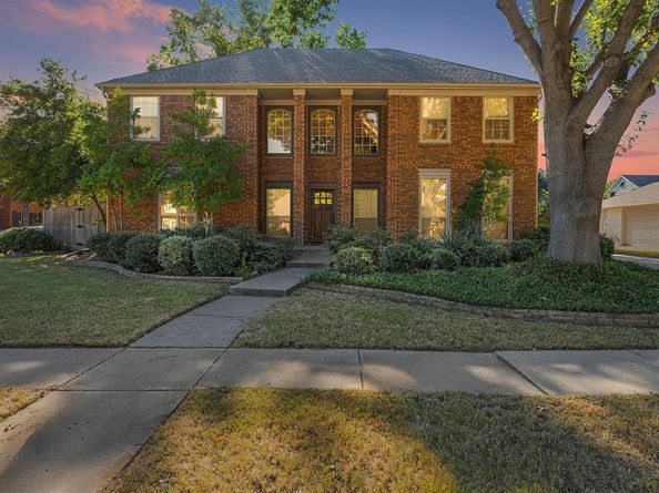 905  Silverthorne Trail , Highland Village Texas 75077
