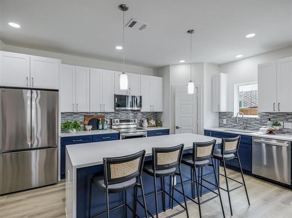 7331  Rubio Place , Dallas Texas 75235