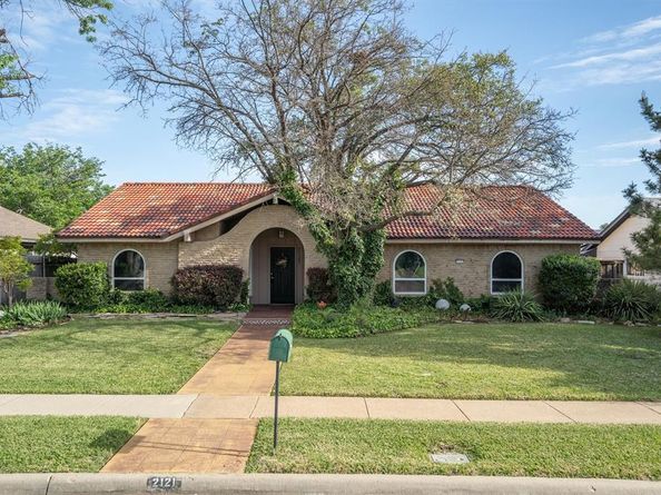 2121  Sunrise Trail , Richardson Texas 75081
