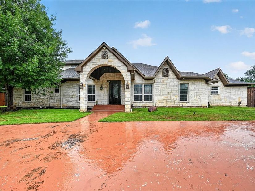 14126  Brookridge Circle , Dallas Texas 75254