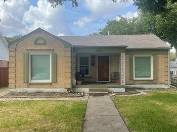 2523  Roanoke Avenue 