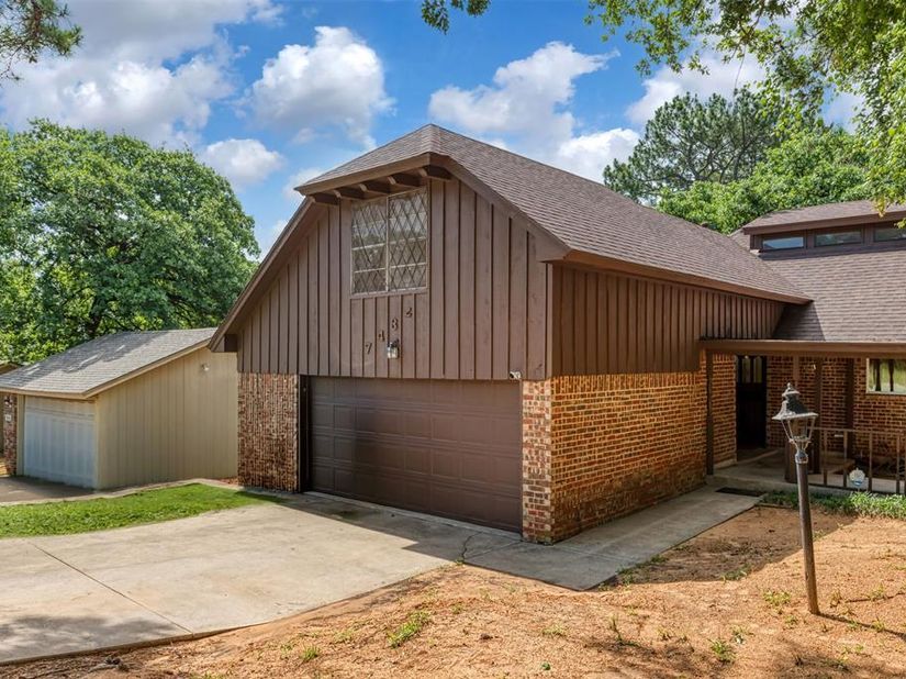 7432  Brentwood Stair Road , Fort Worth Texas 76112
