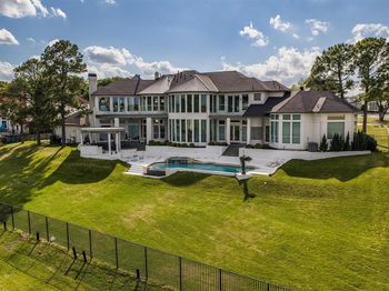 656  Timbercrest Circle 