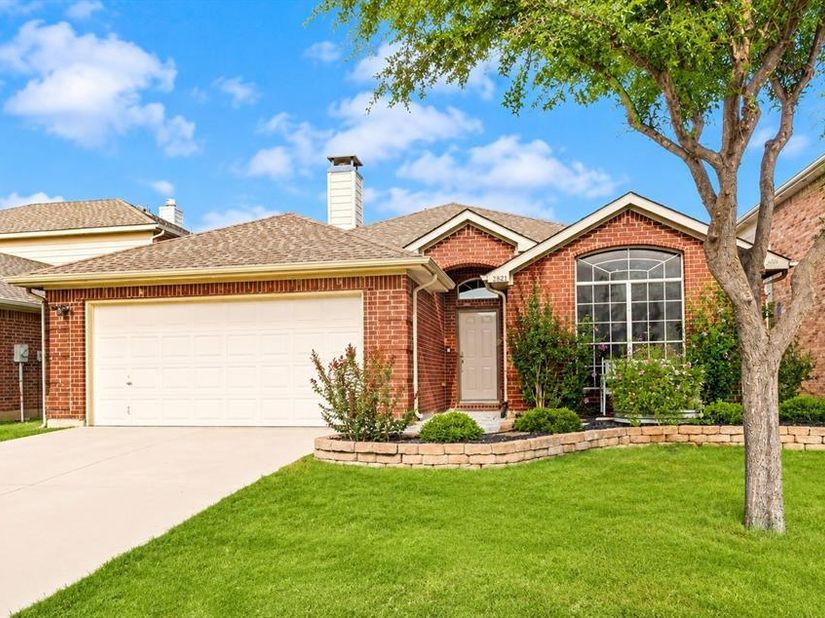 2821  Watercress Drive , Little Elm Texas 75068