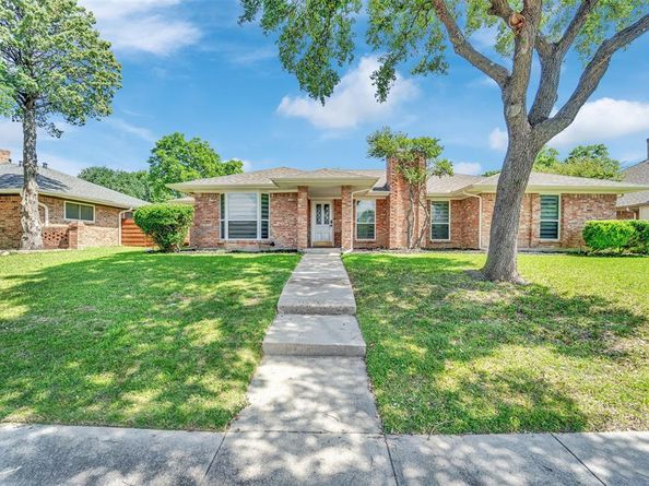 2225  Ridgewood  , Carrollton Texas 75006