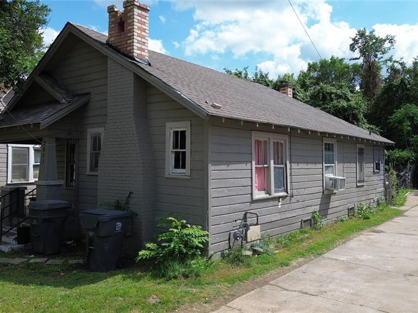 3523  Edgewood Street , Dallas Texas 75215