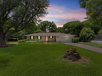325  Oakwood Drive 