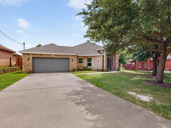 2230  Larry Drive 