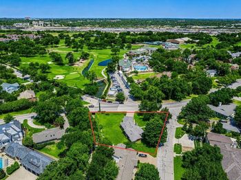 2600  Colonial Parkway 