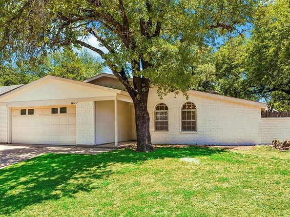 2614  Charolais Way , Arlington Texas 76017