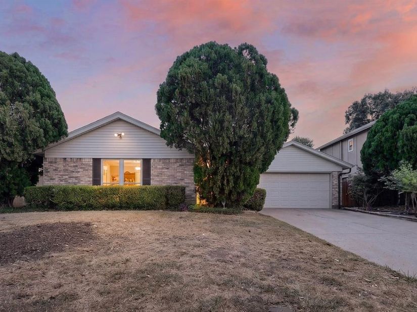 7305  Southridge Trail , Fort Worth Texas 76133