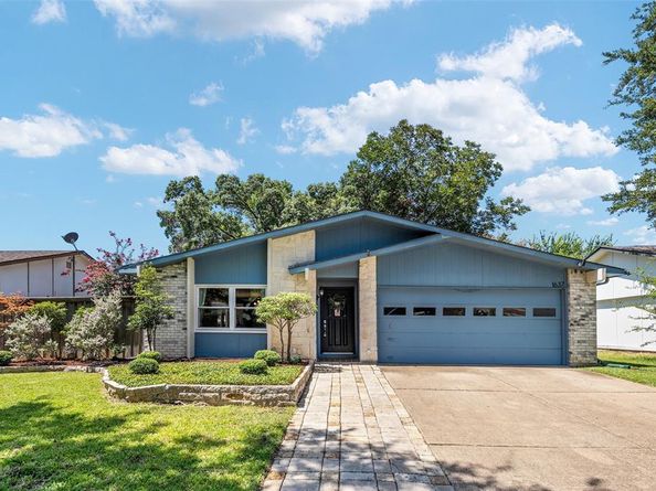 1637  Dell Oak Drive , Garland Texas 75040