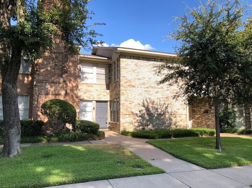 513  Towne House Lane , Richardson Texas 75081