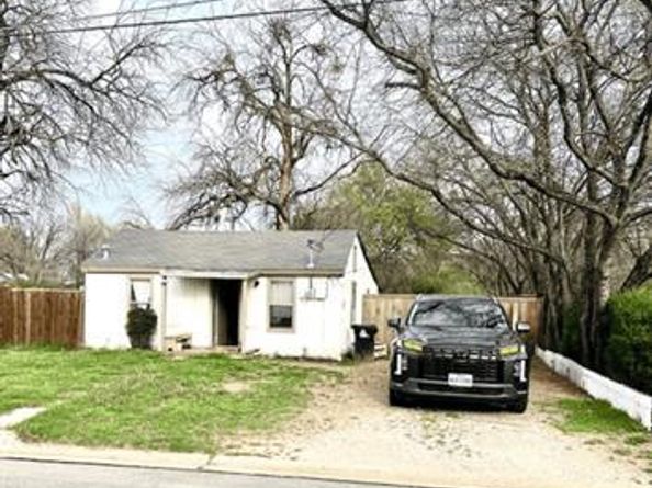 605 S Bradshaw Street , Denton Texas 76205