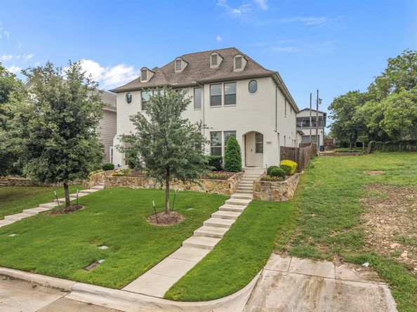 3711  Byers Avenue , Fort Worth Texas 76107