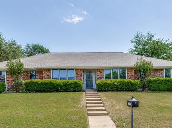 7717  Woodside Hill 