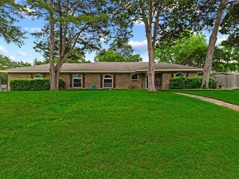 414  Ridgewood Drive 