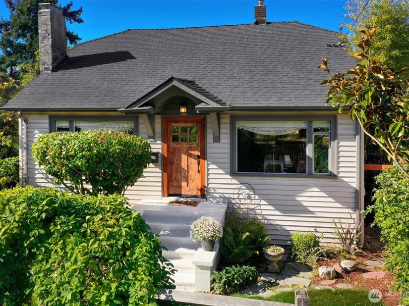 5807 3rd Avenue NW, Seattle WA 98107