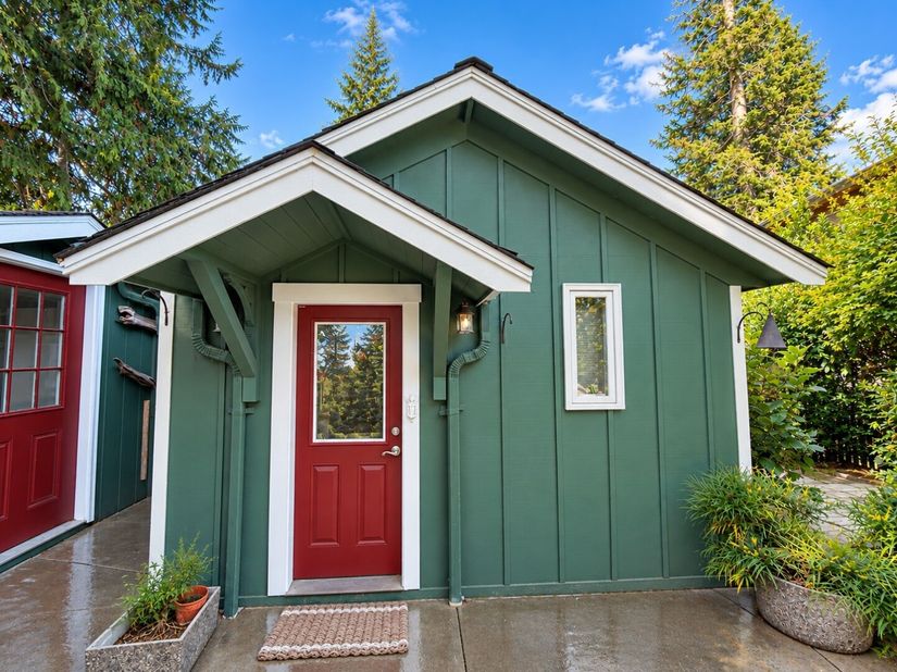 9986 NE Ewing Street, Bainbridge Island WA 98110