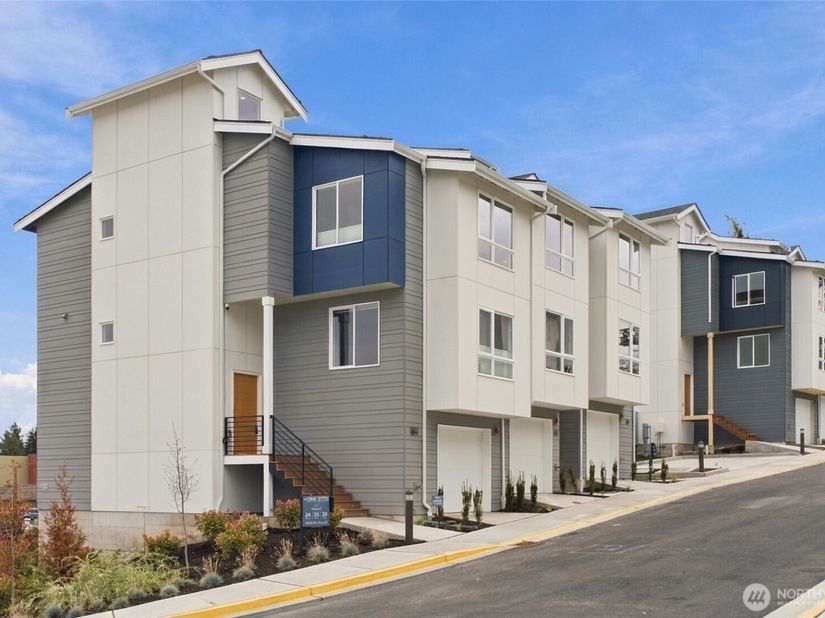 12006 17th Place S D, Burien WA 98168