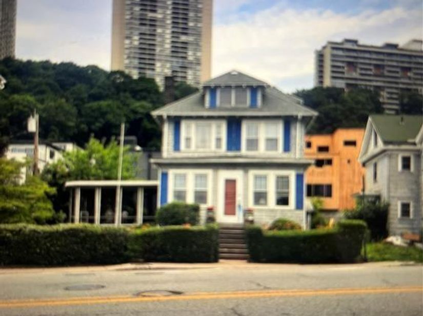1332 River Road, Edgewater NJ 07020