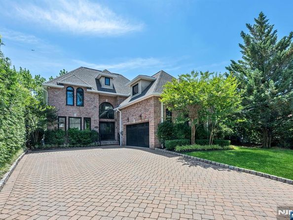 1152 Cumbermeade Road, Fort Lee NJ 07024