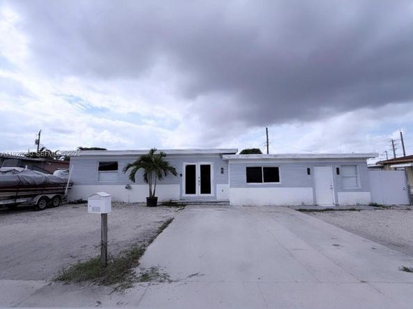 5168 E 8th Ln, Hialeah FL 33013