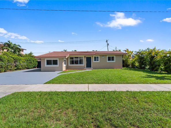 661 W 50th Pl, Hialeah FL 33012