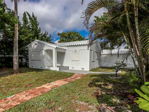 2015 Washington St, Hollywood FL 33020