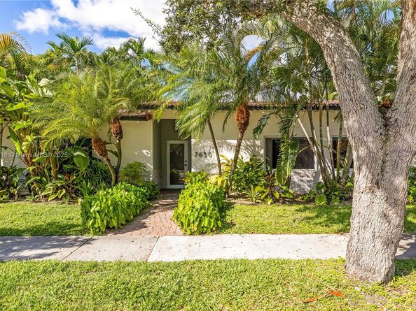 7630 NE 8th Ave, Miami FL 33138