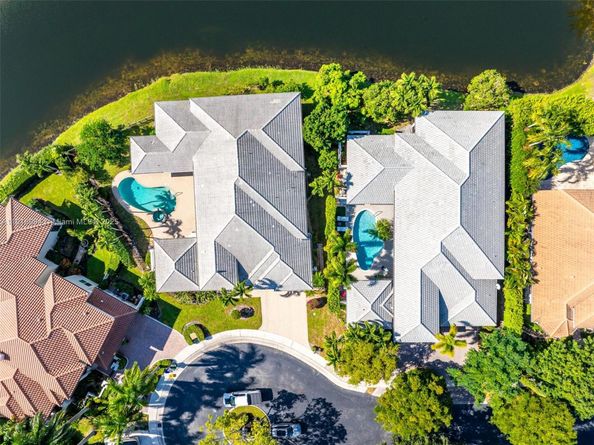 6451 NW 32nd Way, Boca Raton FL 33496