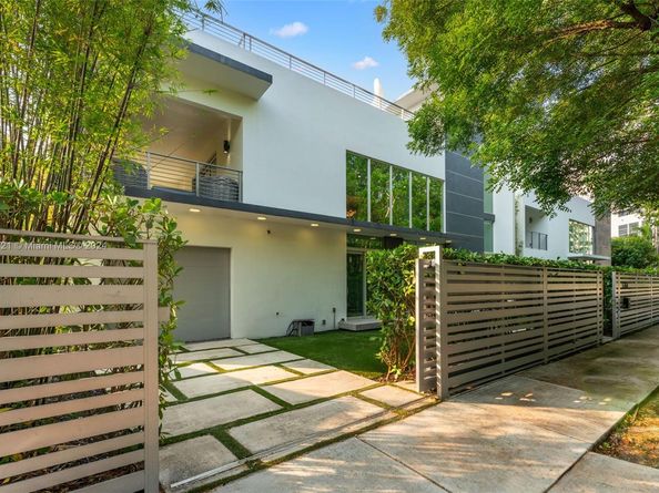 1510 SW 4th Ave, Miami FL 33129