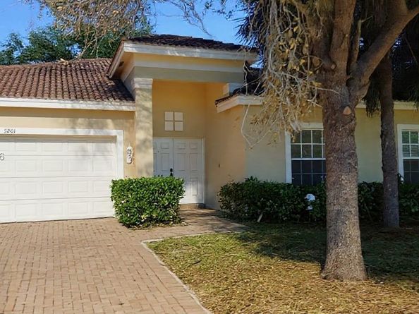 5201 NW 25th St, Lauderhill FL 33313