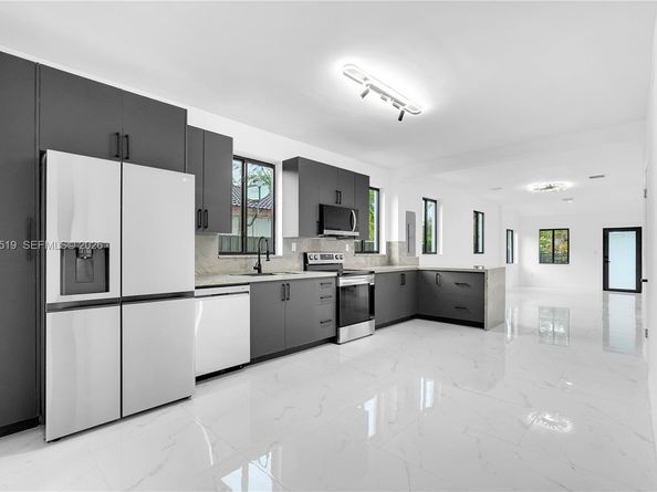 972 SW 44th Ave, Miami FL 33134