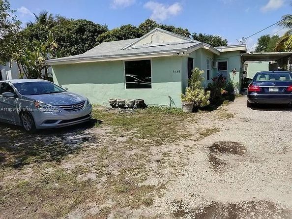 1741 NW 92nd St, Miami FL 33147