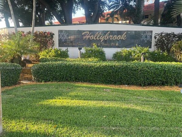 8900 Washington Blvd 402, Pembroke Pines FL 33025