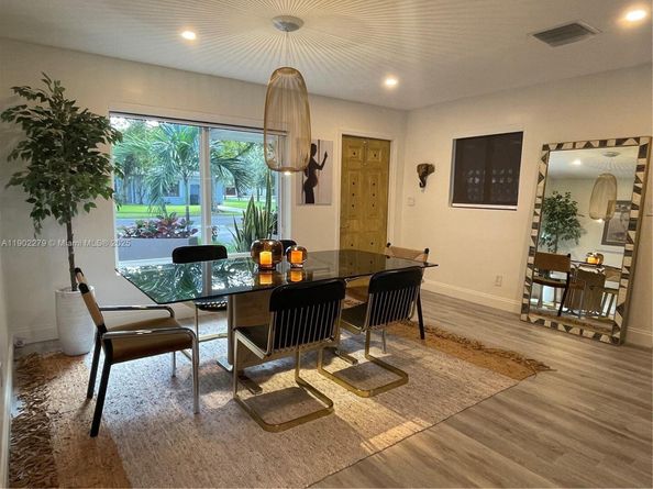 5733 Madison St, Hollywood FL 33023