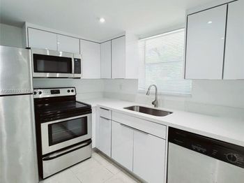 9375 Fontainebleau Blvd