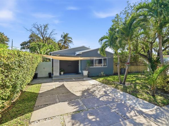 2190 SW 20th St, Miami FL 33145