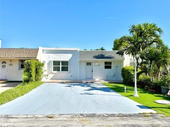 11240 SW 33rd Cir Pl