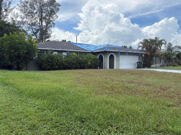 648 WEST Drive, Delray Beach FL 33445