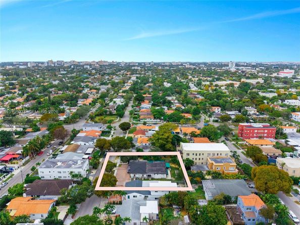 1761 SW 14th St, Miami FL 33145