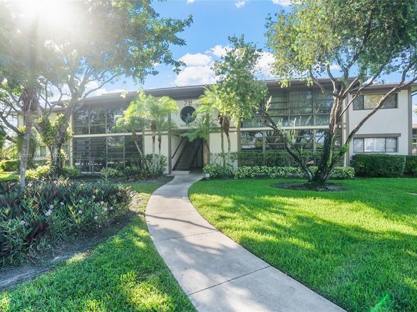 9606 W Mcnab Rd 202, Tamarac FL 33321