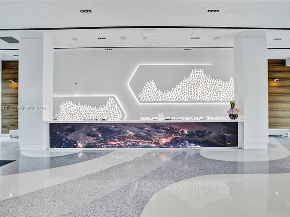 650 West Ave 2206, Miami Beach FL 33139