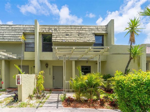 20509 NW 15 Ave 52, Miami Gardens FL 33169
