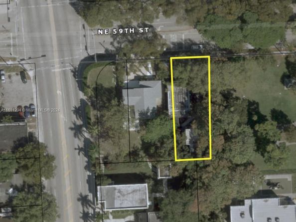 22 NE 59th St, Miami FL 33137