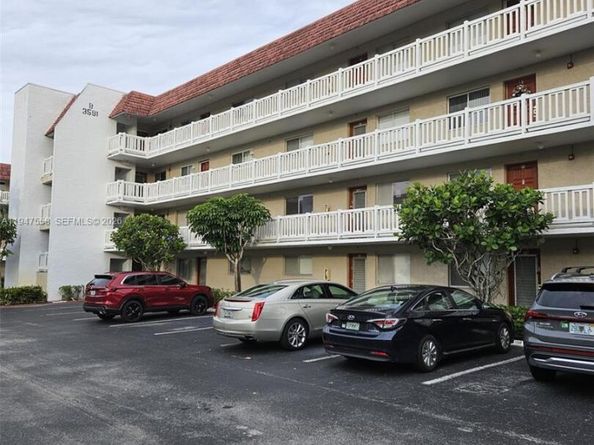 3591 Inverrary Dr 405, Lauderhill FL 33319