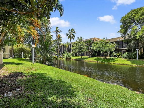 2921 SW 87th Ave 502, Davie FL 33328